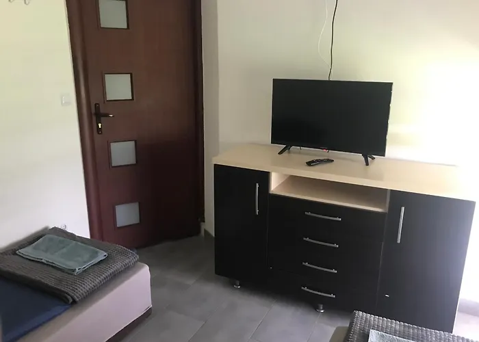 Tanie Pokoje Kajetany