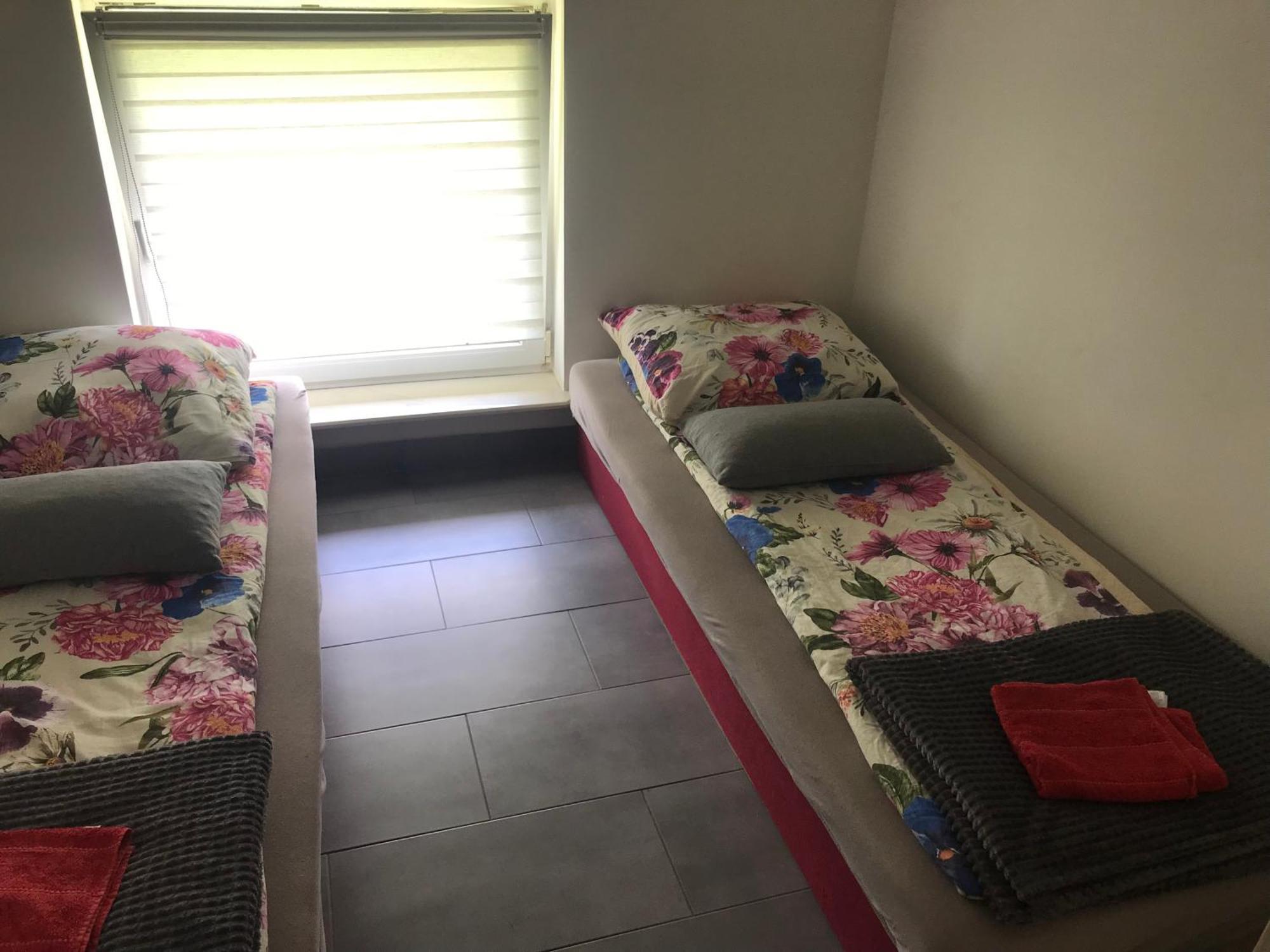Privatunterkunft Tanie Kajetany