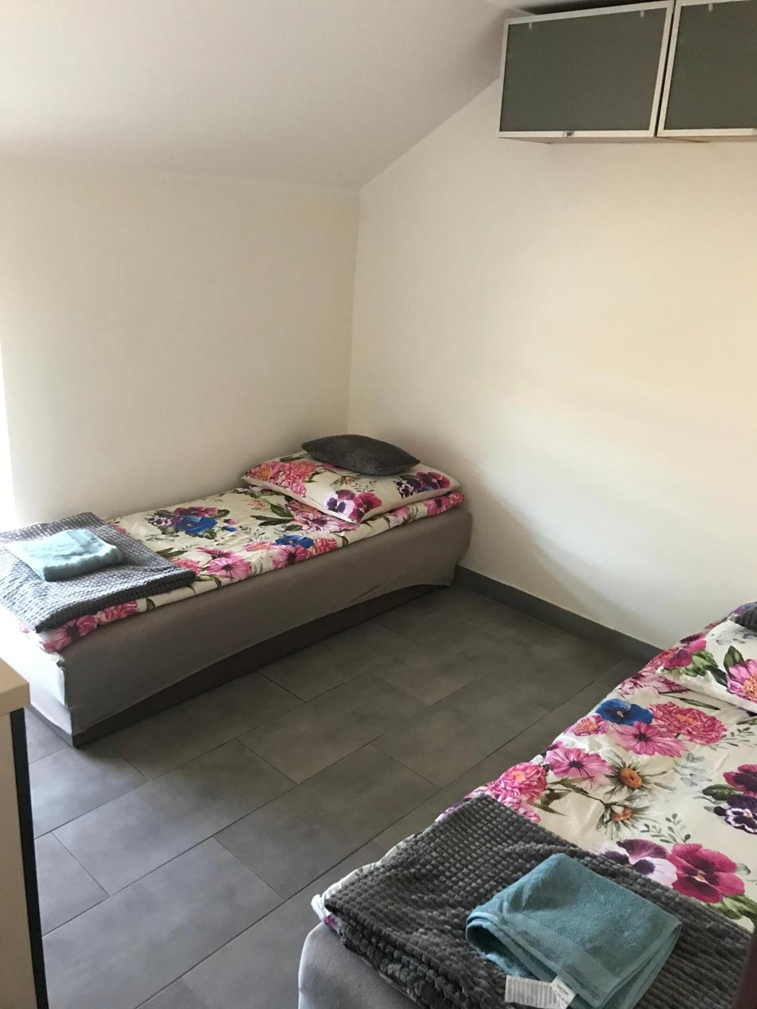 Tanie Privatunterkunft